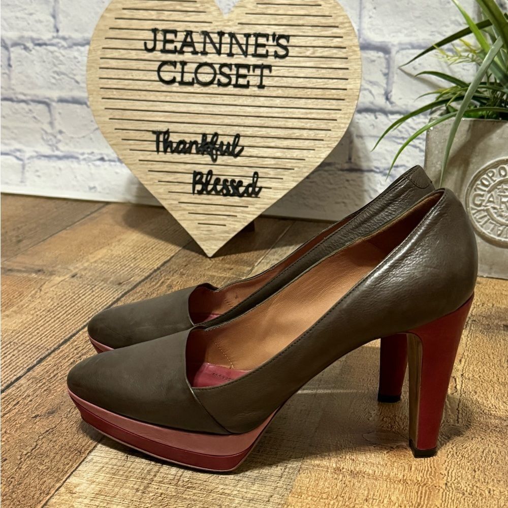 Boss Hugo Boss colorblock leather pumps